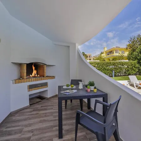 Vila Casa Soares By *